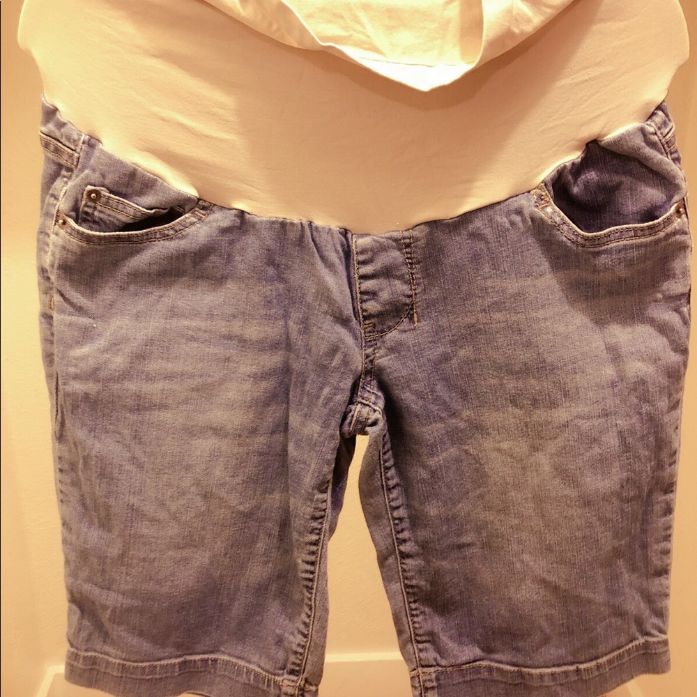 Short jeans